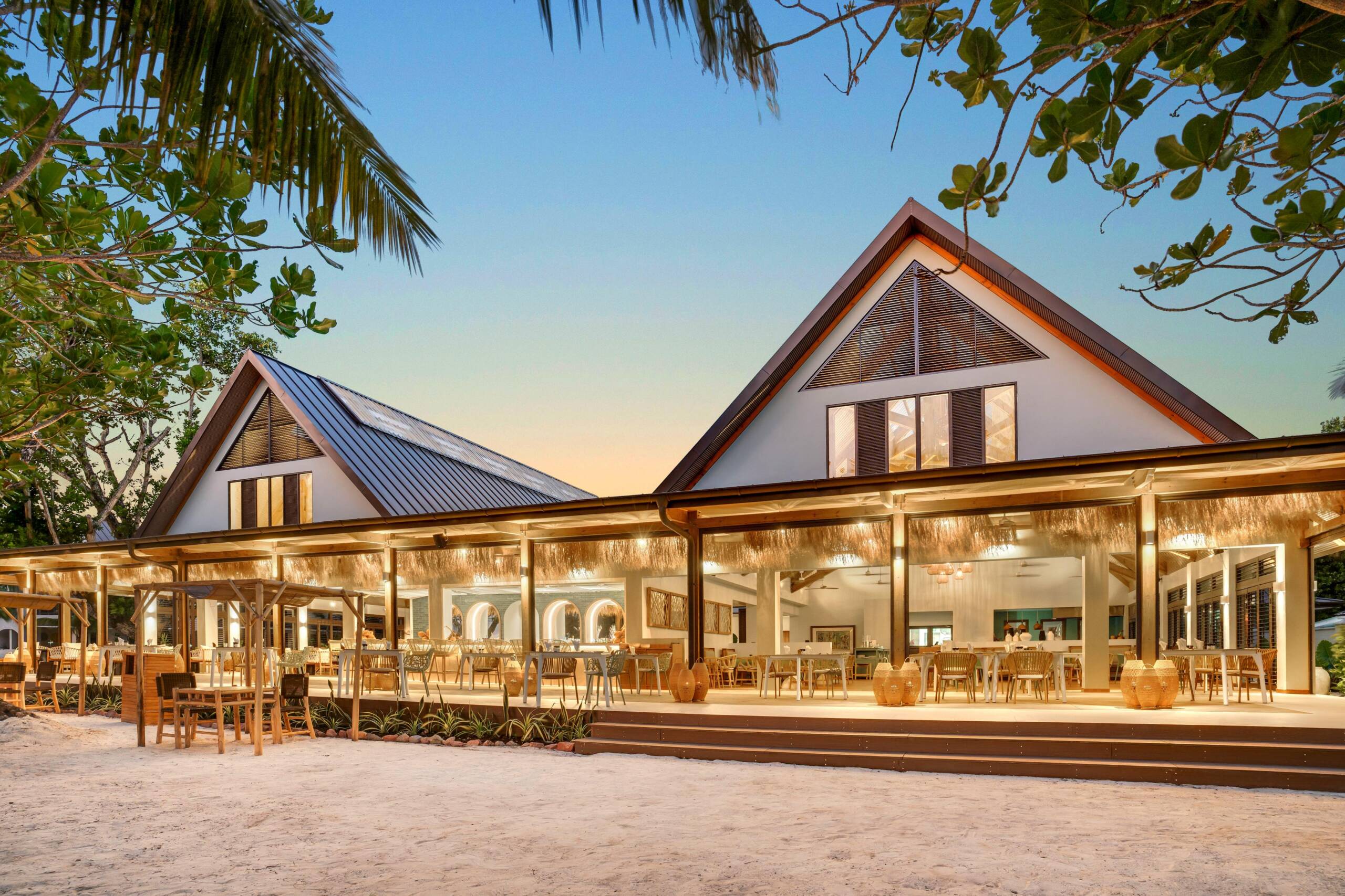Kokosol Restaurant & Bar at Indian Ocean Lodge, Praslin | Just Seychelles