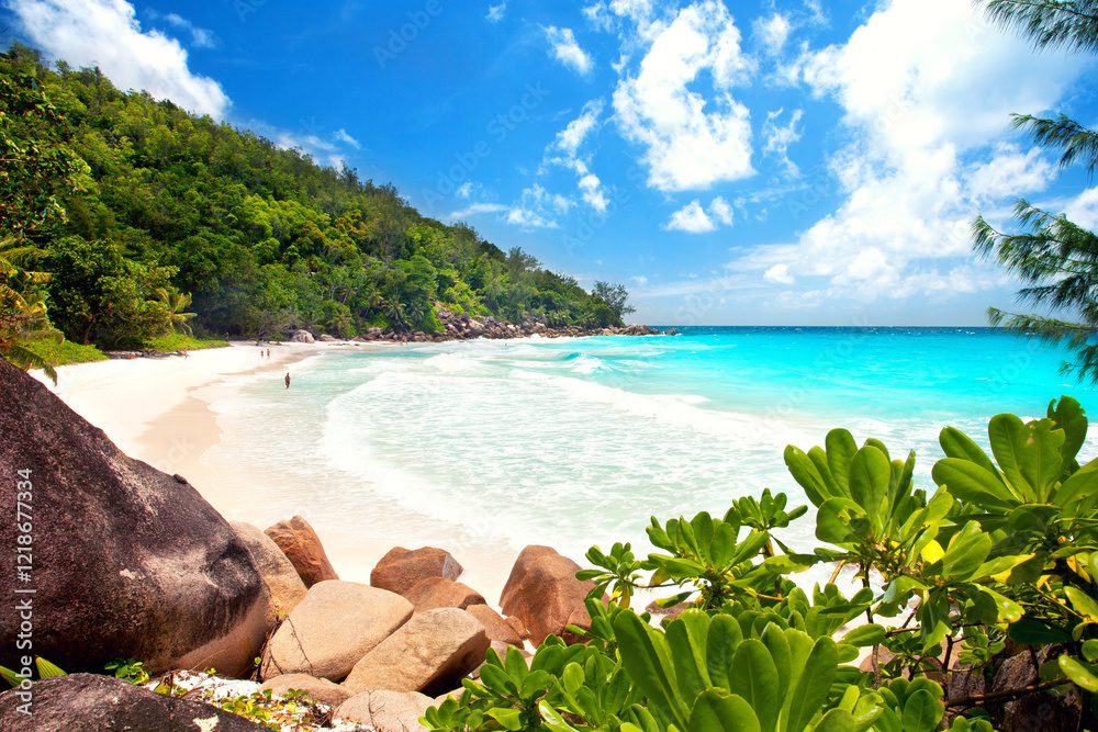 Anse Georgette in Praslin | Just Seychelles
