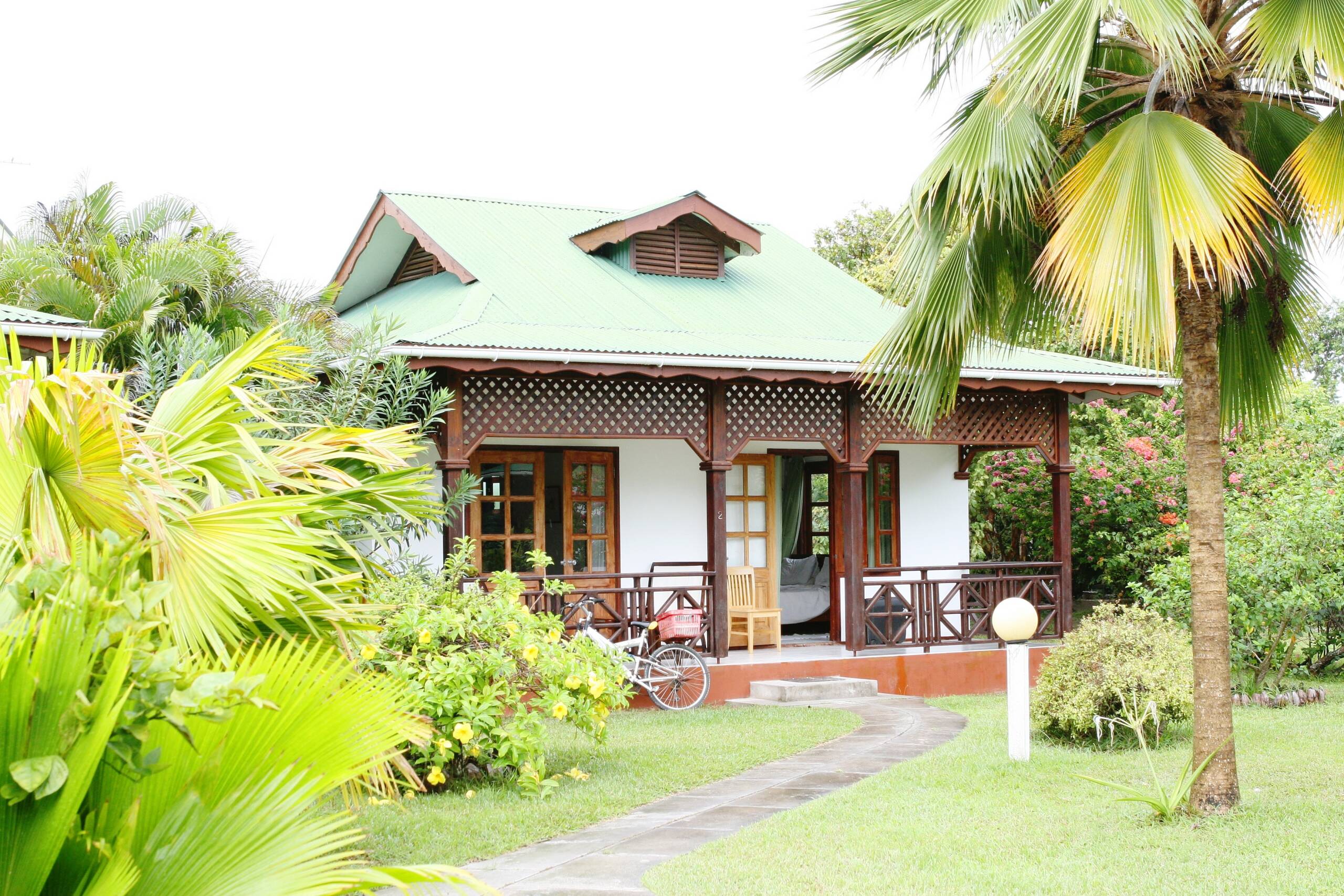 CHALET FRONT VIEW