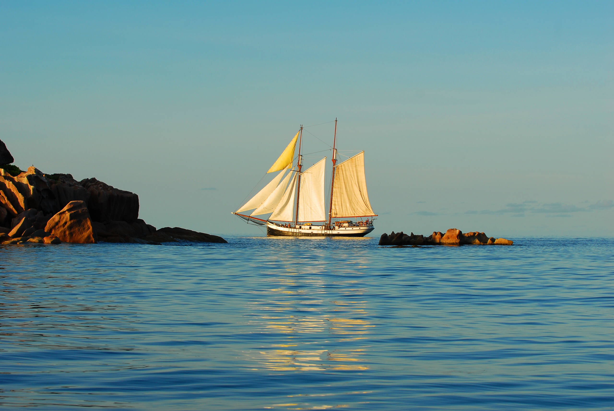 Sea Pearl sailing in the Seychelles | Just Seychelles