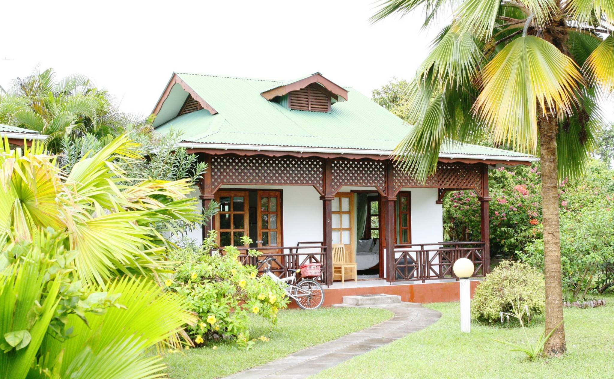 CHALET FRONT VIEW