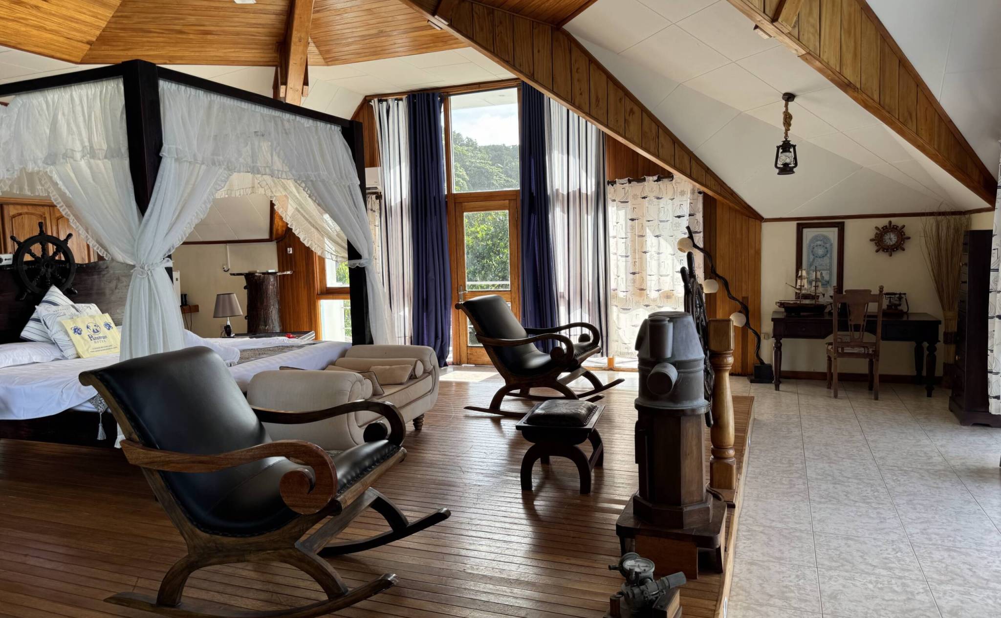 Captain Retreat Bedroom 11