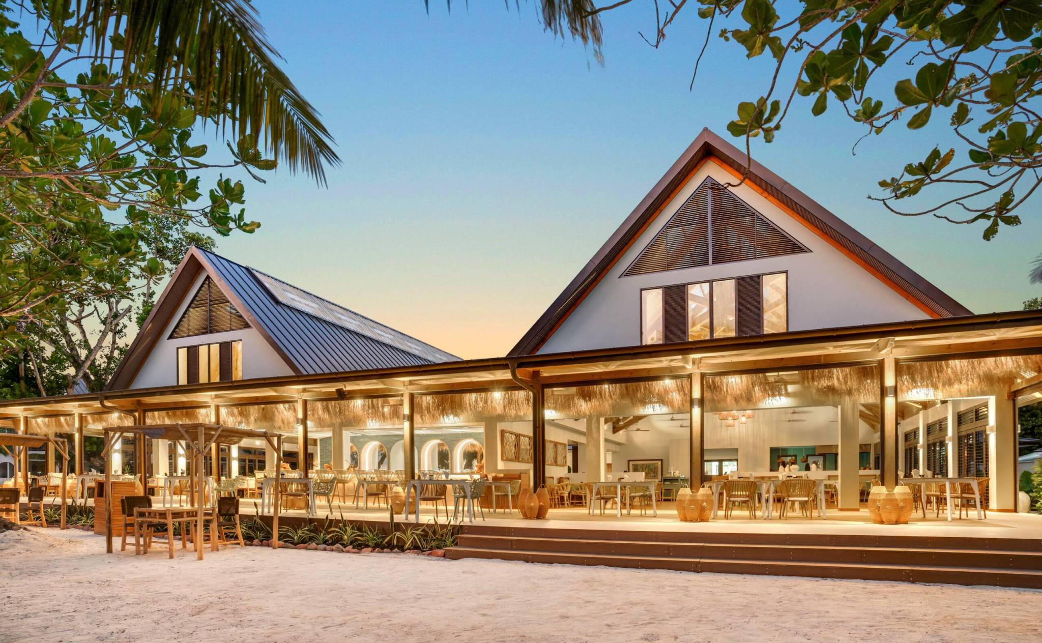 Kokosol Restaurant & Bar at Indian Ocean Lodge, Praslin | Just Seychelles